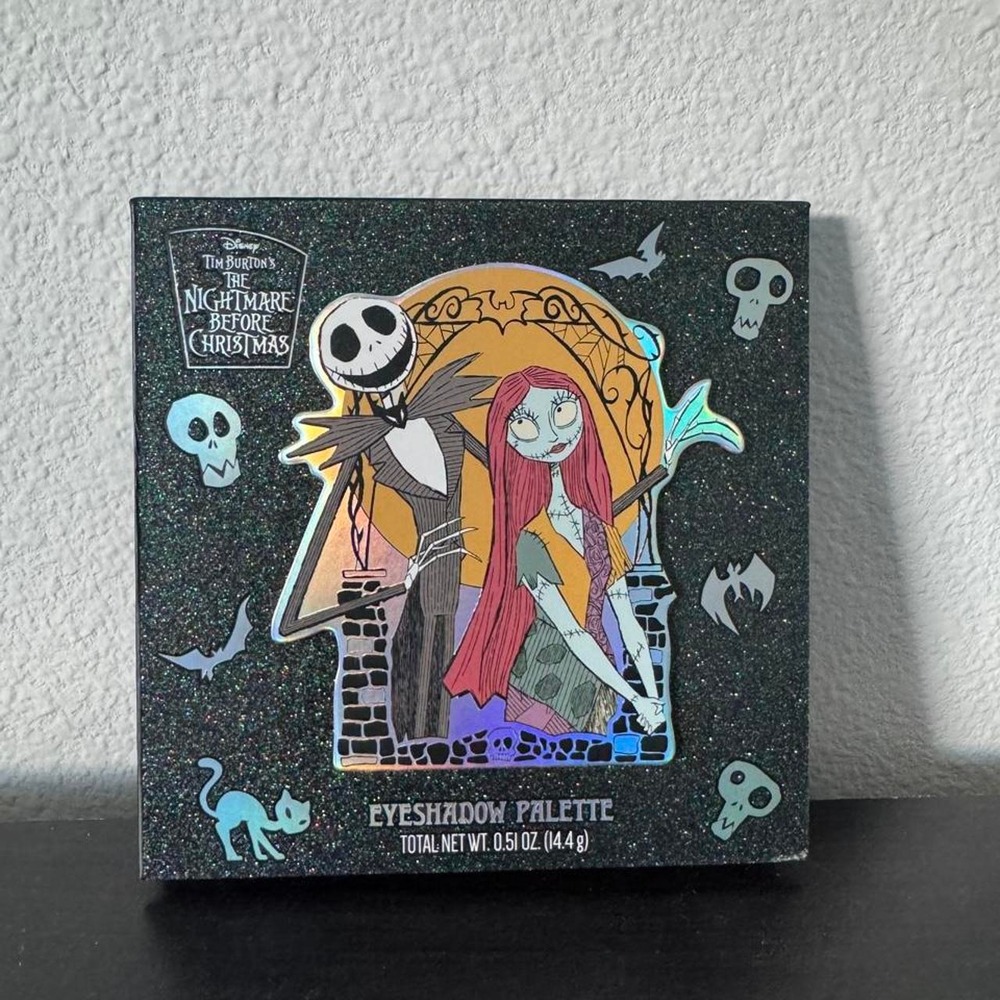 Disney Nightmare Before Christmas Eyeshadow Palette 🖤🎃